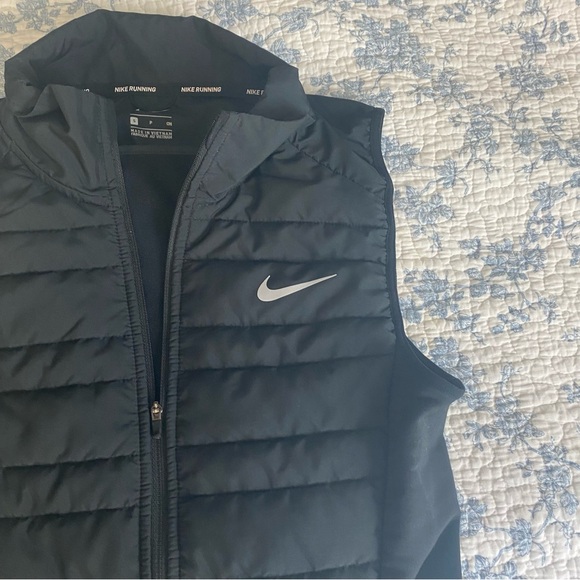 Nike Running Thermosoft Quilted Puffer Running Athletic Vest Black Size Small - Picture 3 of 9